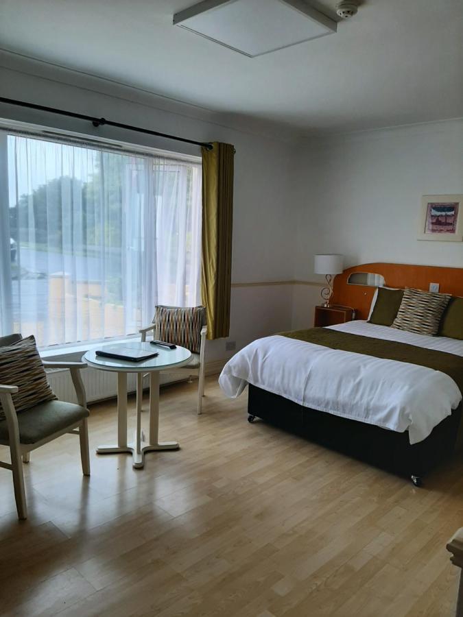 Abacus Guesthouse กัลเวย์ ภายนอก รูปภาพ