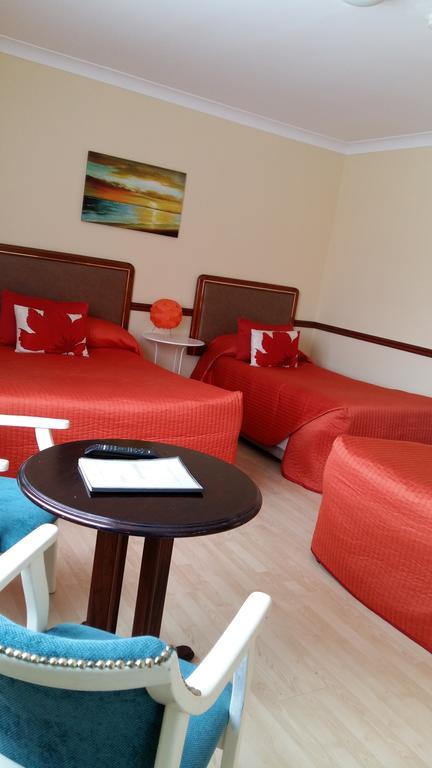 Abacus Guesthouse กัลเวย์ ภายนอก รูปภาพ