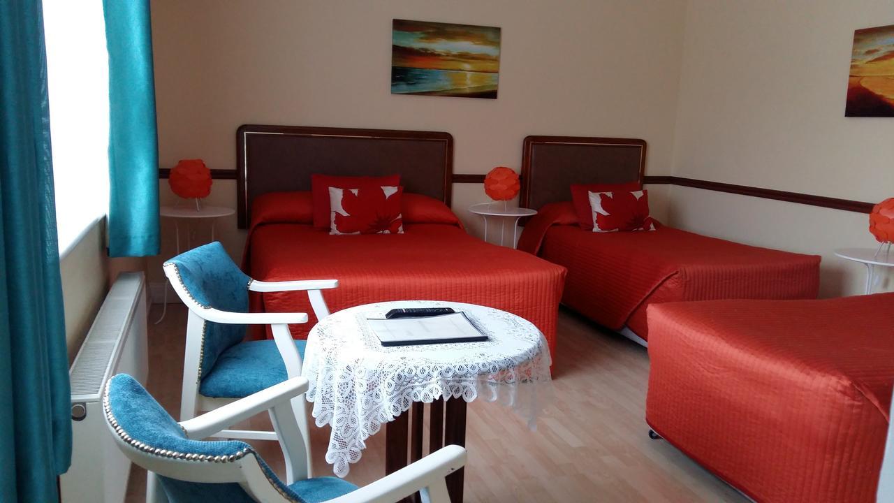 Abacus Guesthouse กัลเวย์ ภายนอก รูปภาพ